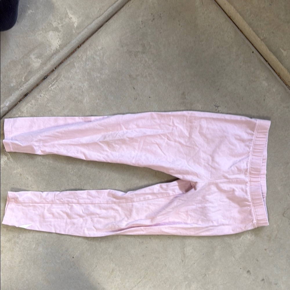 Nike Pink Leggings Slim Fit Tapered Design